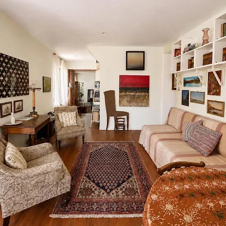 Spacious, Bright And Airy Flat At Accademia Appartement
